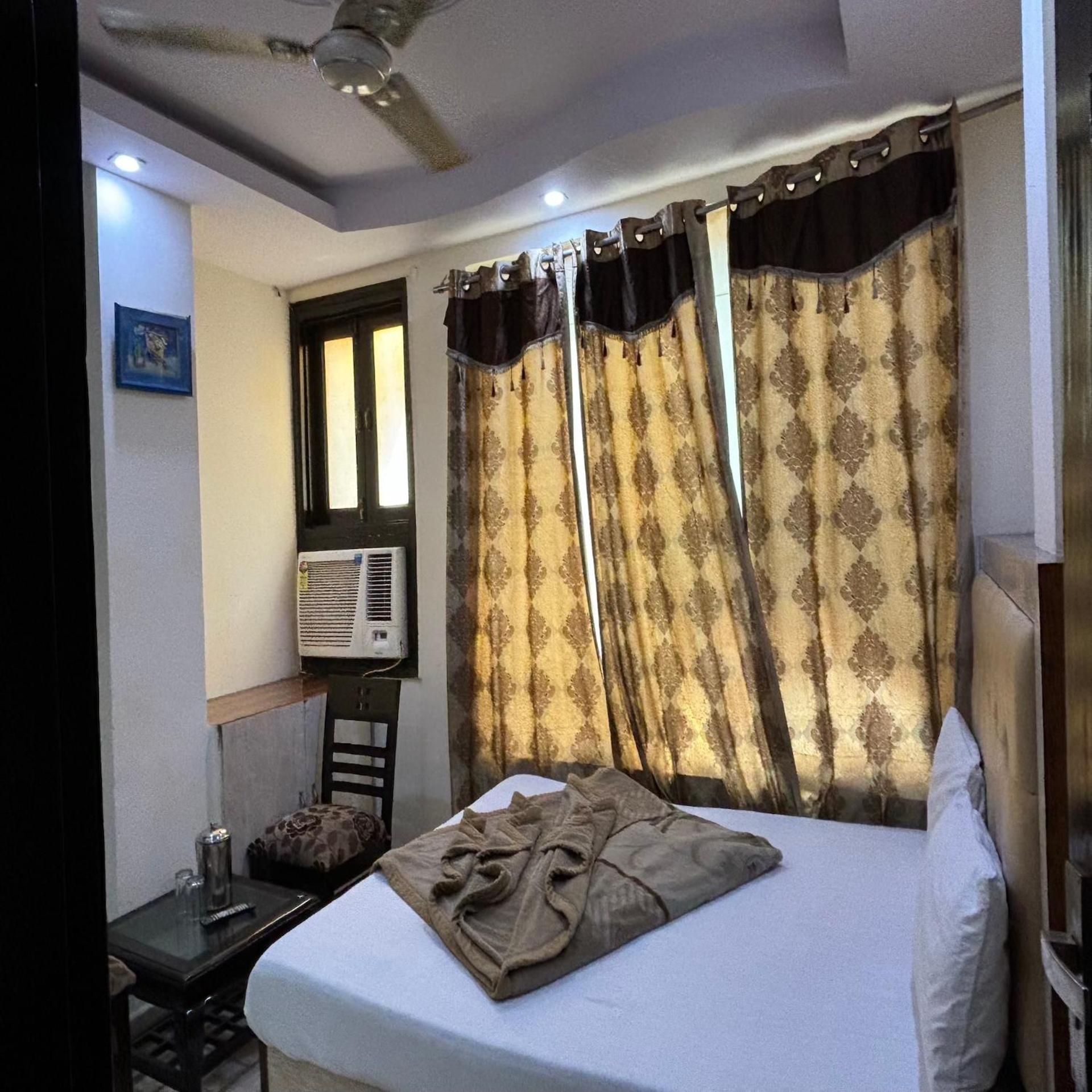 Hotel Pk International Near By New Delhi Station I Couple Friendly Habitación foto